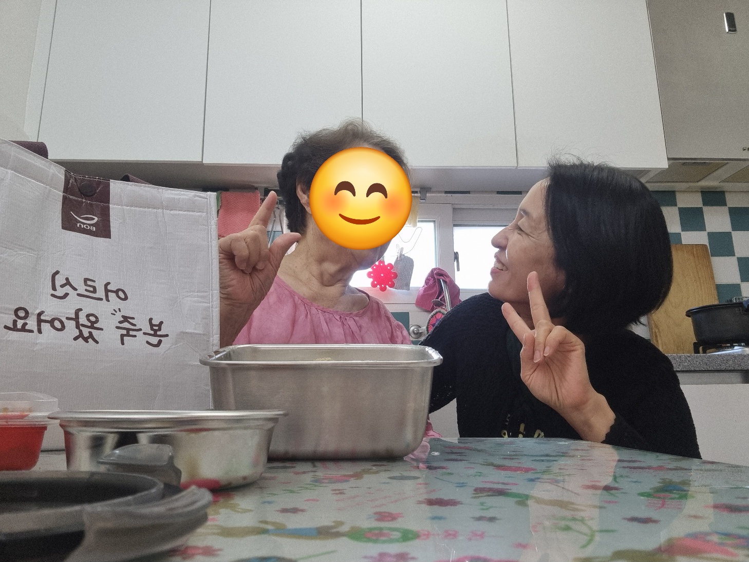 본죽 어르신1.jpg